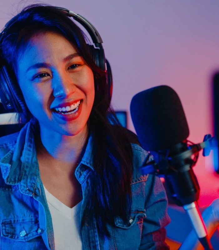 asia-girl-blogger-music-influencer-use-smartphone-broadcast-recording-wear-headphone-online-1-1.jpg asia-girl-blogger-music-influencer-use-smartphone-broadcast-recording-wear-headphone-online-1-1.jpg